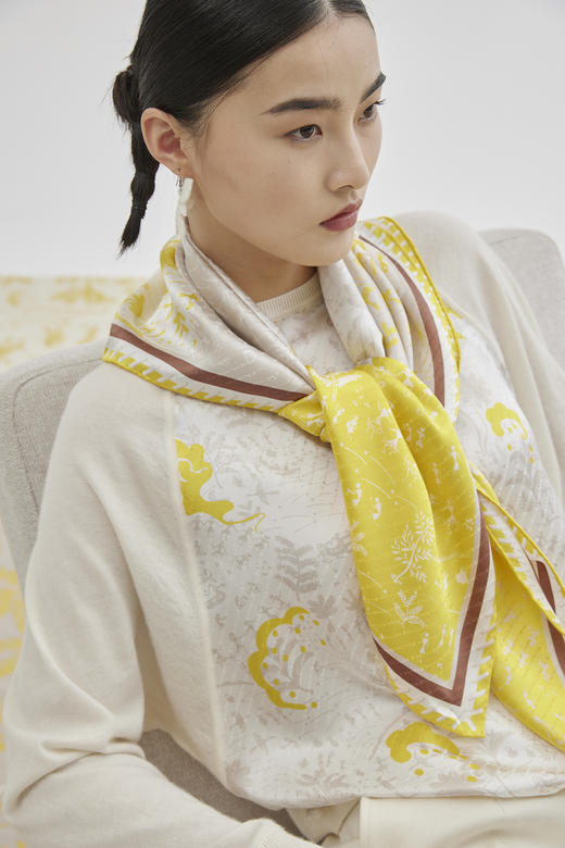 真丝羊绒针梭相拼蝙蝠袖上衣 SJS94W025K 商品图2