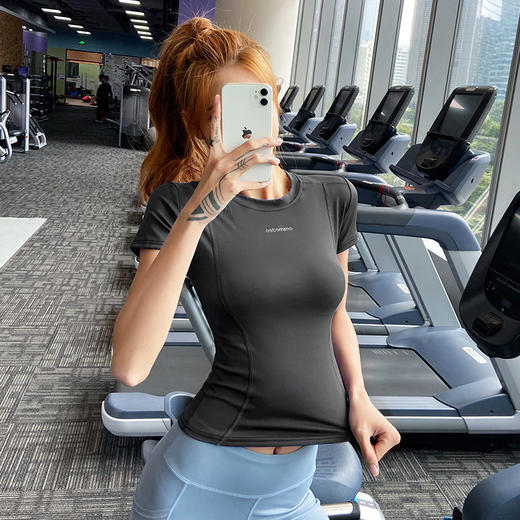 时尚气质T恤瑜伽服短袖女跑步运动健身 字母印标户外跑步健身服T恤 商品图5