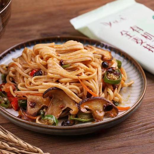 悦意有机石磨全麦挂面 300g*2 面香浓郁 爽口筋道 商品图1