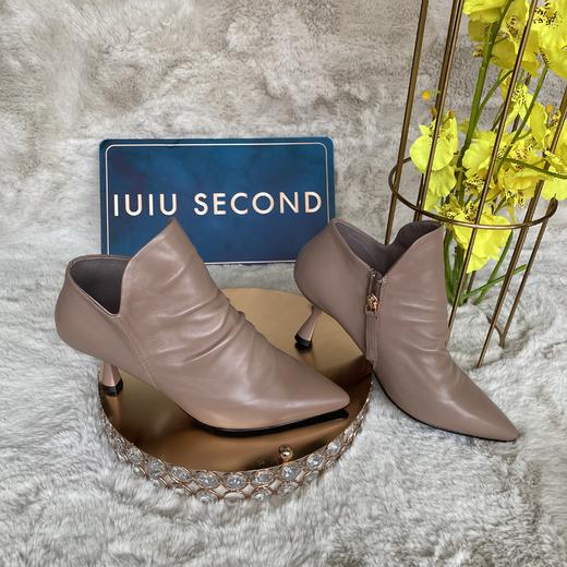 IUIU SECOND 秋冬胎牛皮尖头鞋跟踝靴 商品图4