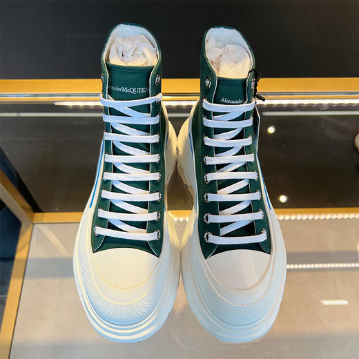 ALEXANDER MCQUEEN 亚历山大.麦昆 男士绒面皮革系带厚底高帮靴子 男士休闲鞋 绿色 604254 W4MV2 3135 商品图0
