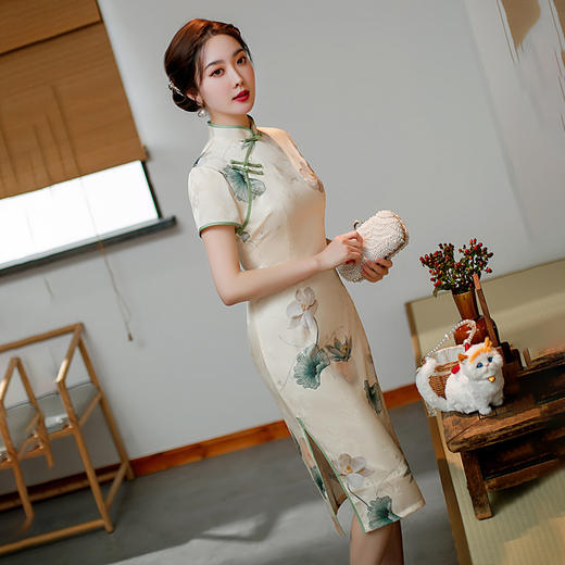 春夏新品中长改良双层短袖印花旗袍日常修身显瘦年轻款时尚旗袍  ZA82250 商品图1