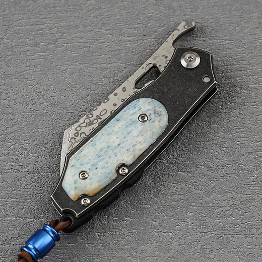 小犀牛VG10夹心层大马士革钢手工折叠刀防身刀牛骨手柄 商品图5
