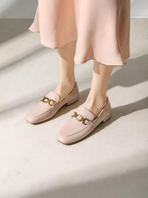 IUIUSECOND 舒软羊皮革通勤乐福鞋女 商品图1