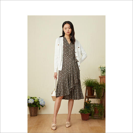 YINER音儿2022春季新款金属钮扣V领针织开衫外套8c32106330 商品图3