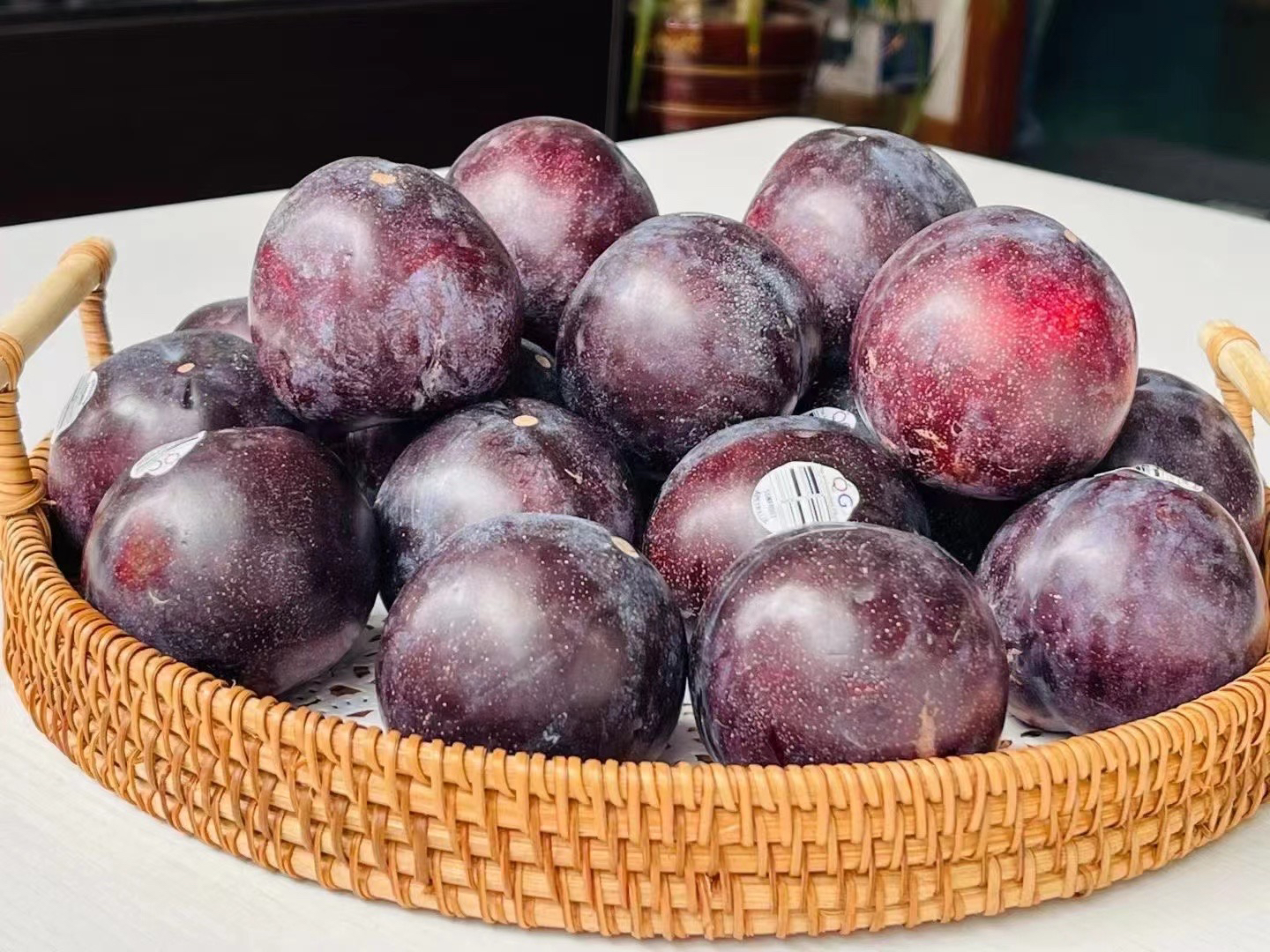 澳洲减肥李又叫胭脂女王李一颗下肚有饱腹感实验测试让人瘦瘦瘦的神奇