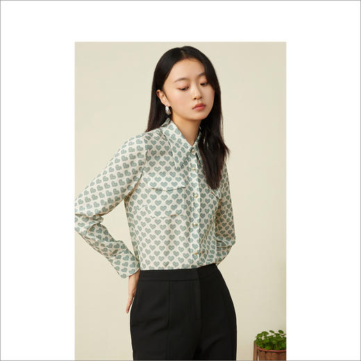 YINER音儿2022春季新款女衬衫8232130190 商品图1