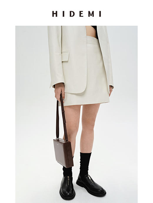 HIDEMI 水泥灰白褶皱做旧感环保皮V领西装皮衣皮裤套装 商品图12