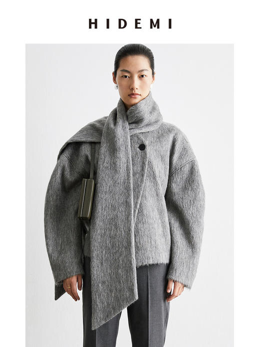 HIDEMI 水墨灰马海毛可拆卸围巾设计感短款茧型两件套大衣 商品图0