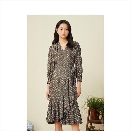 YINER音儿2022春季新款时尚印花蝴蝶飘带V领连衣裙8c32105220 商品图1