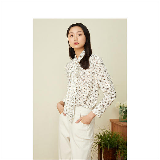 YINER音儿2022春季新款印花系带领衬衫8c32170190 商品图1