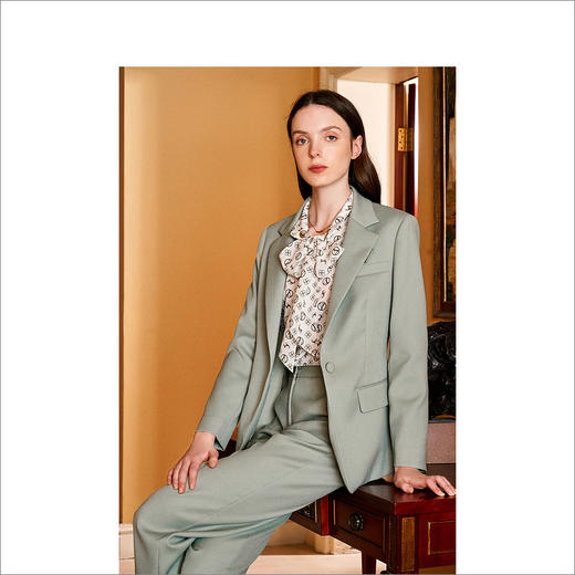 YINER音儿2022春季新款西装外套8c32110040 商品图1