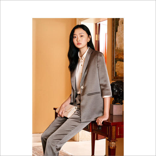 YINER音儿2022春季新款装短外套8c32110410 商品图1