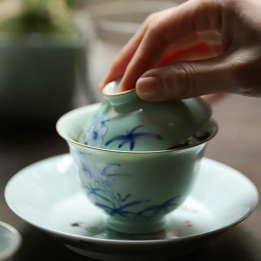 忘言造物碧叶垂清露茶碗绿地青花手绘秋葵内诗文描金盖碗 容量120ml 口径8.8cm 高8.2cm 商品图2