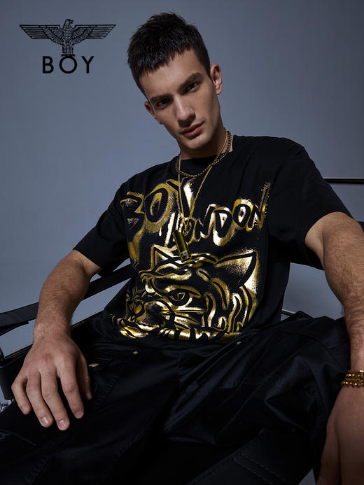 BOYLONDON贺岁系列男女同款22春夏新品黑金虎头印花短袖T恤B221NO101302 商品图2