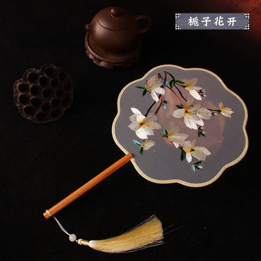 刺绣扇子宫团扇双面古典汉服舞蹈旗袍动漫配饰宫廷真丝少女心圆形 商品图3