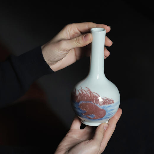 景德镇忘言造物新年手绘青花釉里红壬寅虎年大吉小花瓶赏瓶摆件 口径2.5cm 高16.3cm 腹径8.5cm 商品图4
