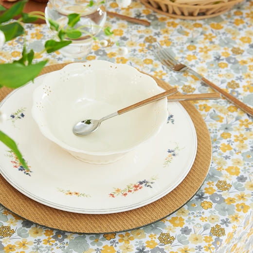 鹅黄碎花美式田园碎花长方形餐桌布 商品图3