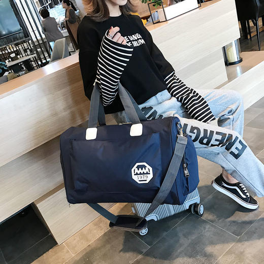 网红女健身小包运动包包短途轻便出差旅行包大容量手提行李包袋潮 商品图4