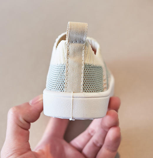 【宝宝学步鞋 防滑透气 舒适体验】辛巴之星春款童鞋儿童韩版板鞋女童贝壳头运动鞋男童飞织软底潮鞋 商品图2