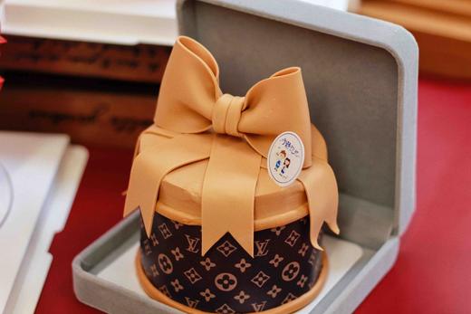 四寸翻糖蝴蝶结奶油蛋糕 下单前请仔细阅读商品详情 商品图0