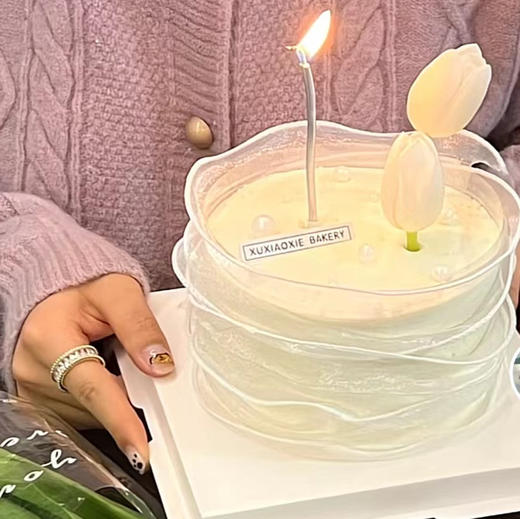 【鲜花蛋糕】纯白郁金香（表面鲜花不可食用） 商品图1