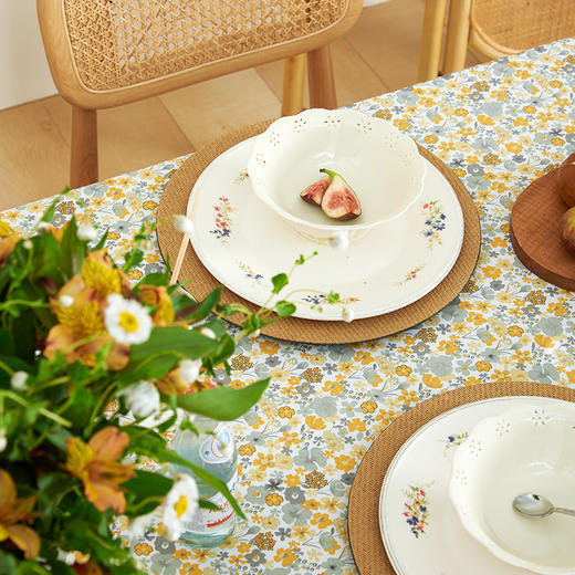 鹅黄碎花美式田园碎花长方形餐桌布 商品图2