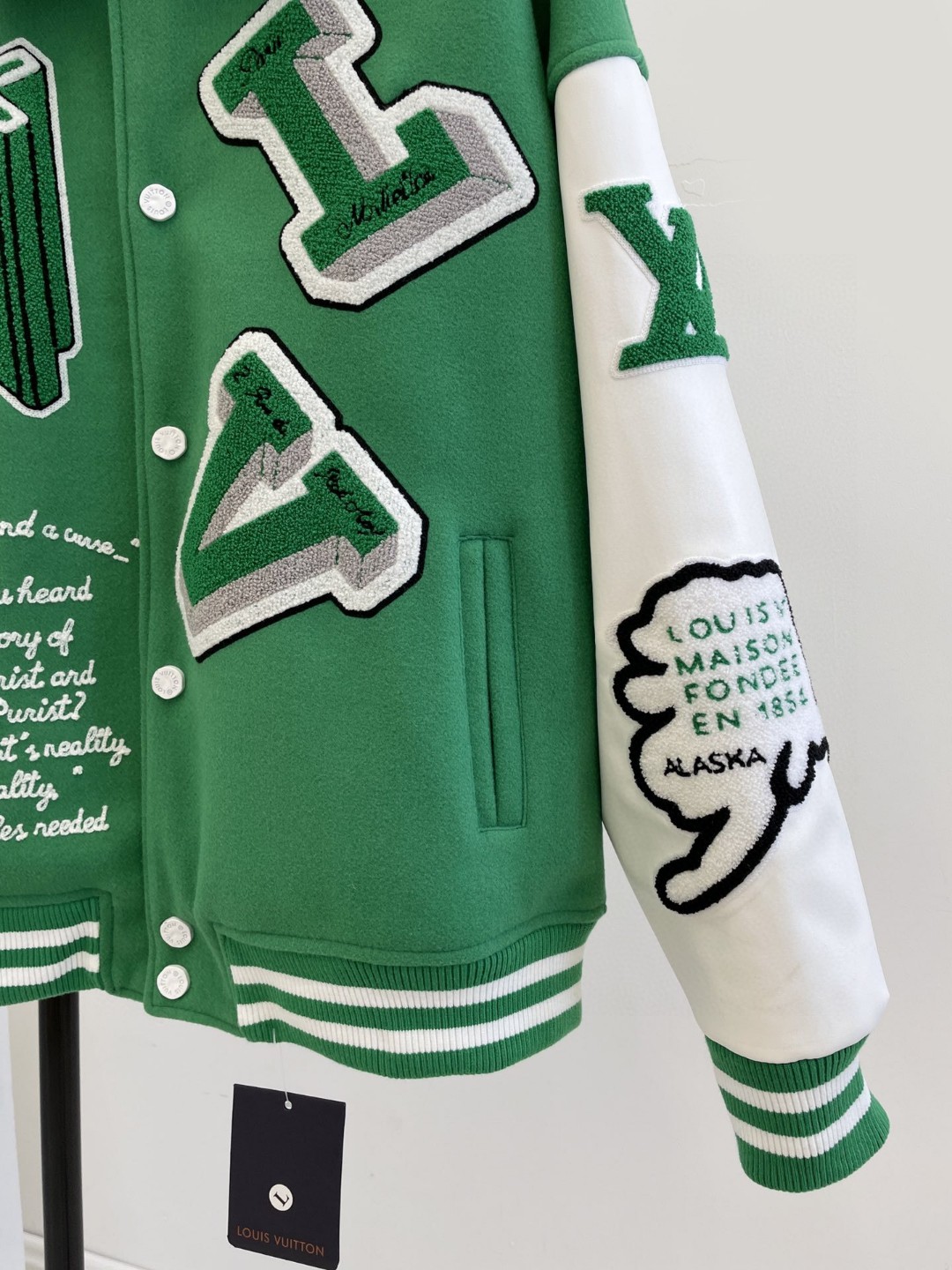 点此购买 lv路易威登绿野仙踪男女棒球服 ll 213865