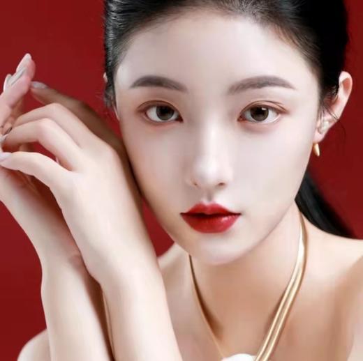 娇兰新臻彩宝石丝绒口红 商品图1