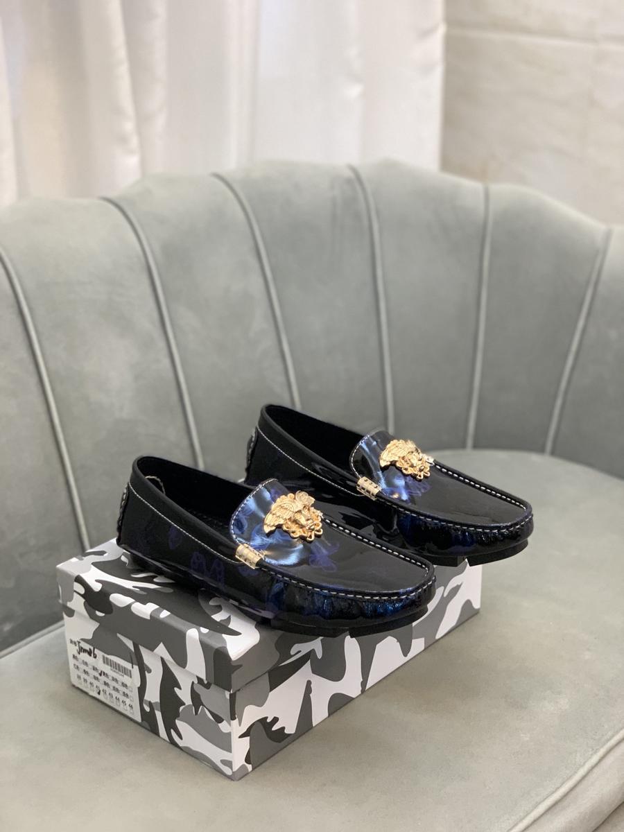 范思哲 versace 」豆豆鞋正码码数: 38-44.可订做45商品材料