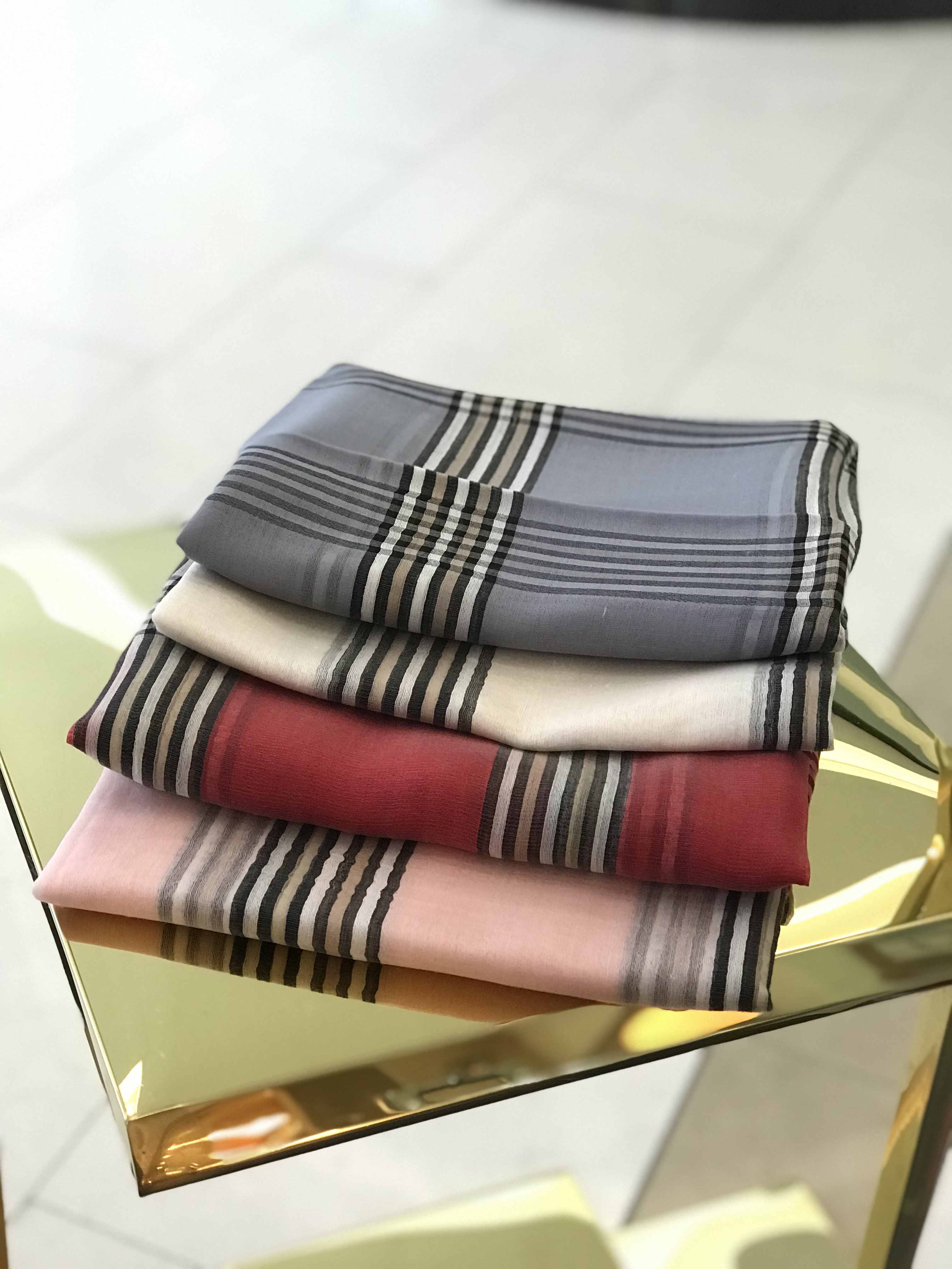 优品堂《斑斓品格》真丝＋羊毛长巾