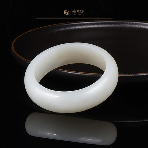 新疆国玉盟世玉和田玉白玉手镯圈口55.8【带证书·顺丰物流】 商品图4