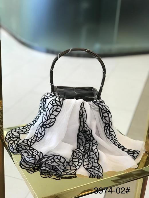 优品堂『蝶影空间』100％桑蚕丝长巾 商品图1