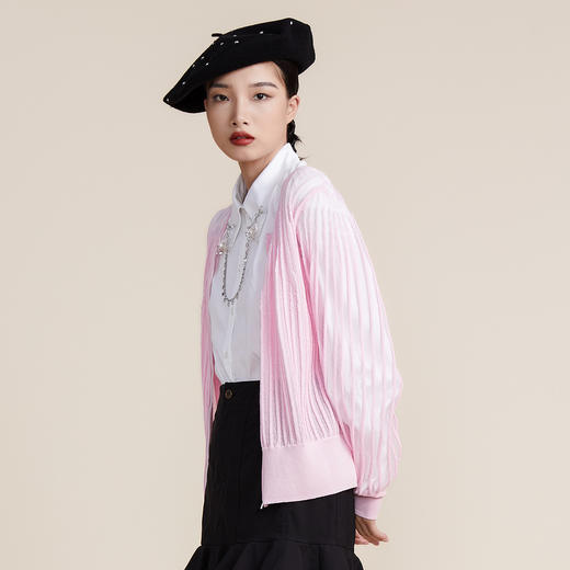 谜底2022春新款简约时尚渐变V领H型长袖套头开织衫女221MZ0343 商品图1