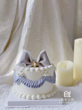 蝴蝶结淡紫复古