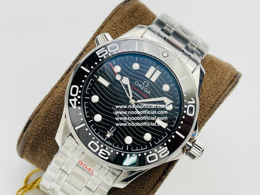 OR厂海马300，OMEGA欧米茄SEAMASTER海马系列海洋宇宙300米300m同轴·至臻天文台表42毫米42mm潜水表210.30.42.20.01.001精钢拉丝表壳 整个手表基于正品原版开模 商品图14
