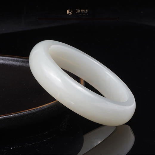 新疆国玉盟世玉和田玉白玉手镯圈口57.2【带证书·顺丰物流】 商品图3