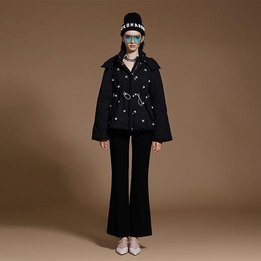 黑色手工订制珍珠花收腰棉服 商品图2