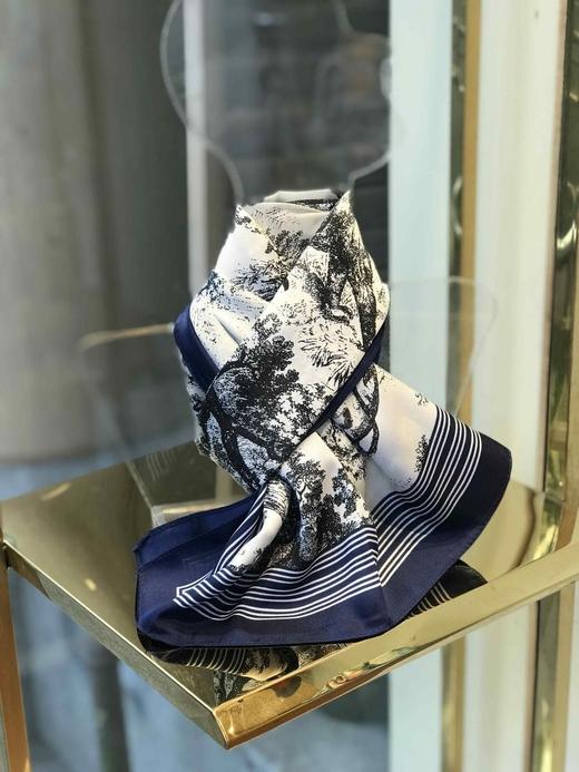 优品堂《轻吟花🌸语》110×110方巾 商品图1