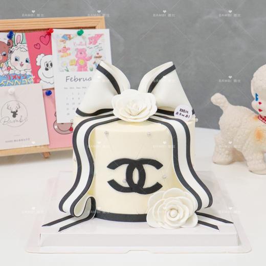 小香风山茶花造型蛋糕 商品图0