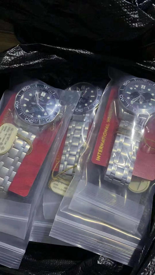 OR厂海马300，OMEGA欧米茄SEAMASTER海马系列海洋宇宙300米300m同轴·至臻天文台表42毫米42mm潜水表210.30.42.20.01.001精钢拉丝表壳 整个手表基于正品原版开模 商品图8