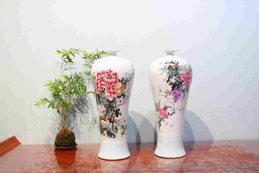 尧娟:粉彩小写意花鸟对瓶【花开富贵，紫气东来】 商品图0