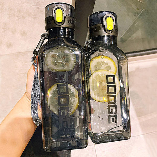 新款网红ins塑料水杯子男女生高颜值防摔夏天用随身携外带随手杯 商品图0