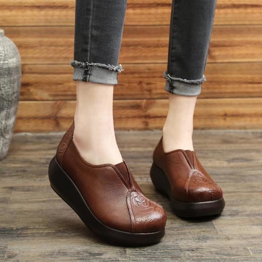 豪行春新款20192921妈妈鞋软底舒适真皮船鞋厚底复古女鞋平底单鞋 专柜正品 商品图7