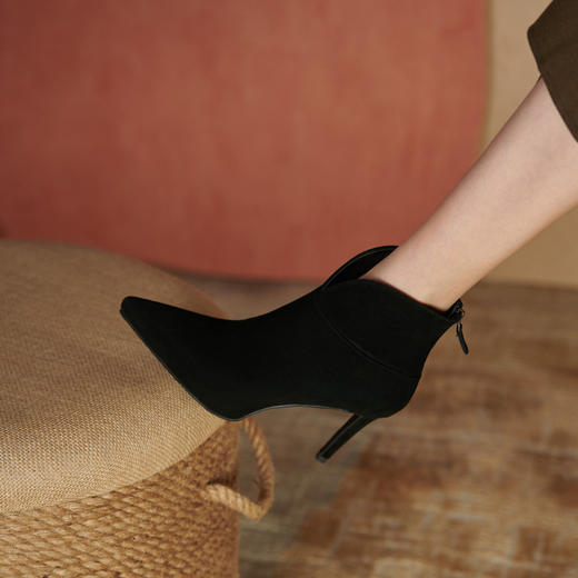 KBY-ZFA657细跟尖头短靴女黑色马丁靴 商品图5