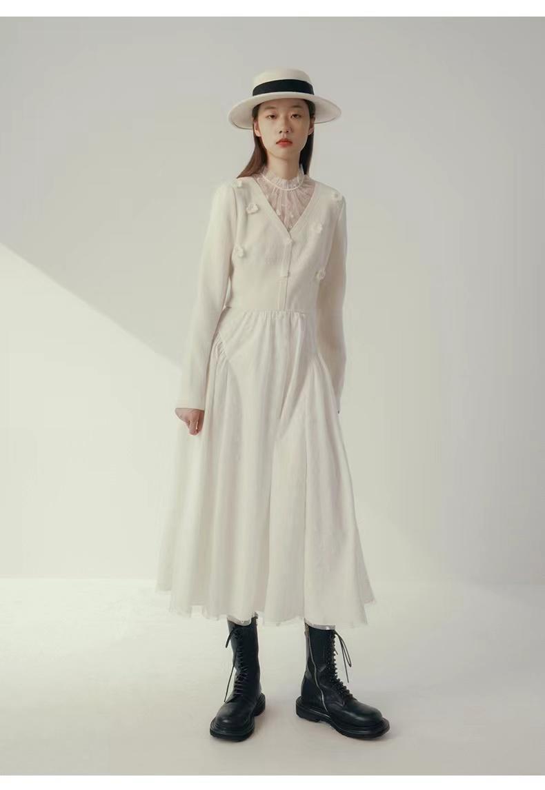 班晓雪春季柔软亲肤纯羊毛手工钩花拼接收腰连衣裙