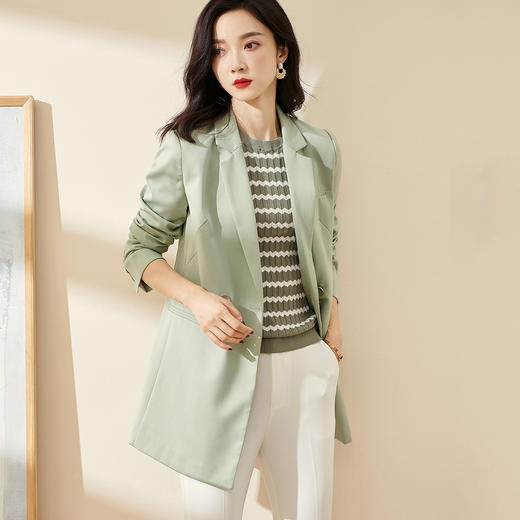 剩S/M/L/XL 芳外2026春季新款简约气质浅绿色西装职场通勤宽松长袖外套0451 商品图2