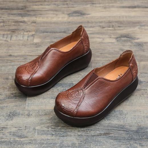 豪行春新款20192921妈妈鞋软底舒适真皮船鞋厚底复古女鞋平底单鞋 专柜正品 商品图0