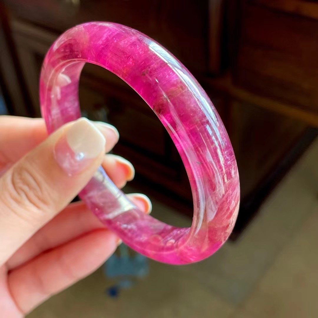 8g 57.2mm天然红碧玺手镯