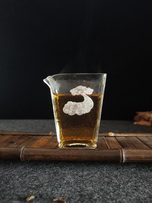 华艺银坊 云端系列：祥云公道杯祥云茶杯 人工无铅玻璃杯 加纯银990 商品图0